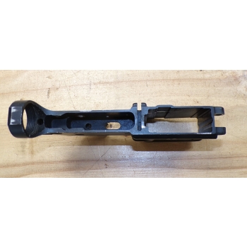 Gniazdo magazynka z komorą spustową M16A1 #9302058